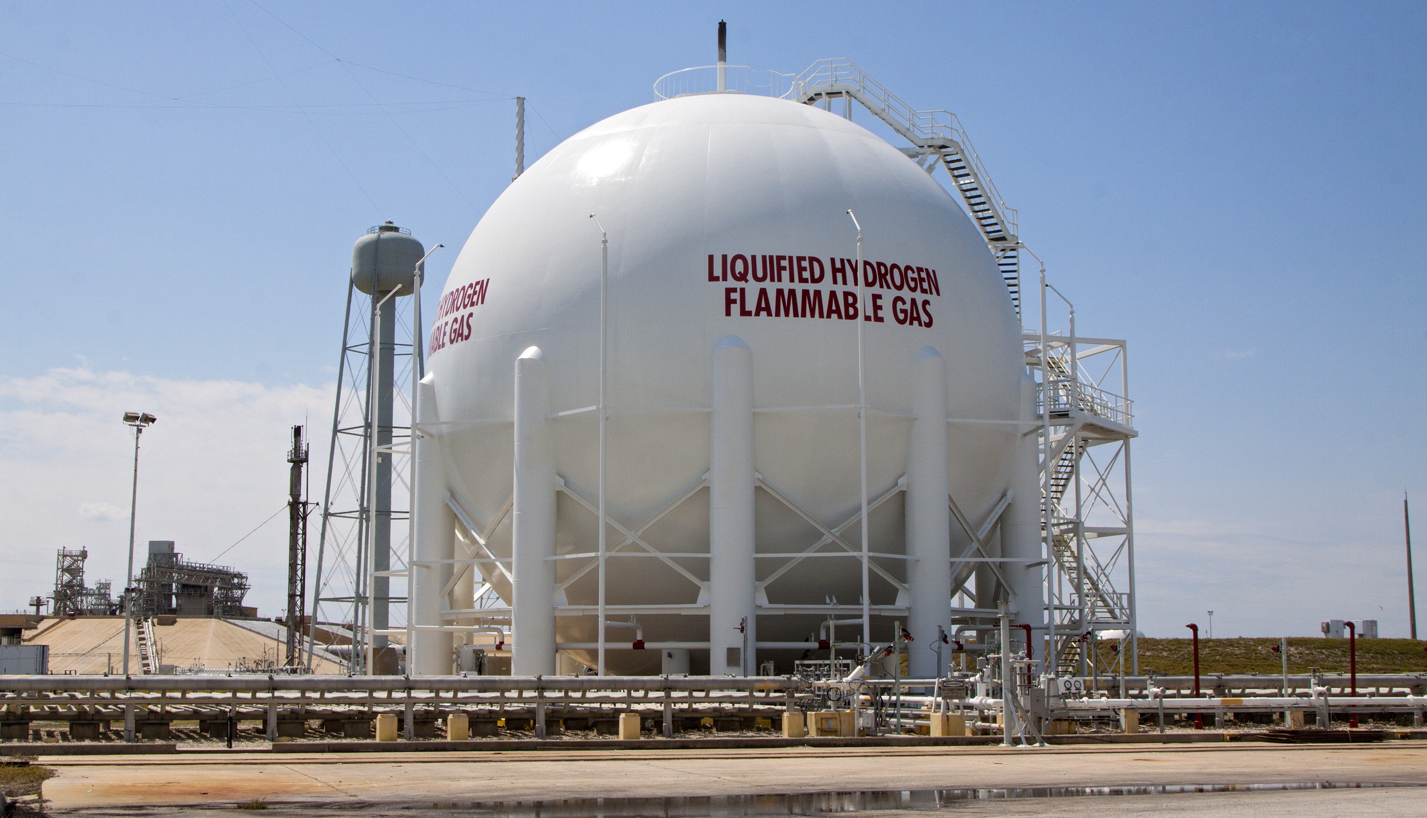 Liquid Hydrogen Storage - FSEC Energy Research Center